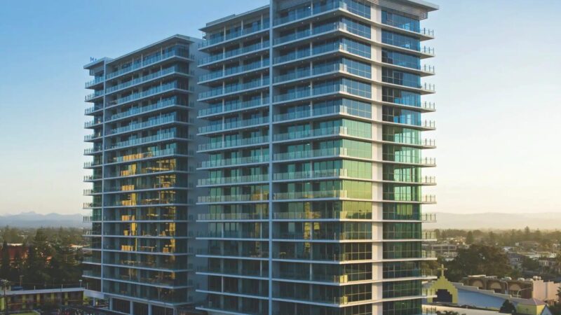 whole building image of Elston grand surfers paradise